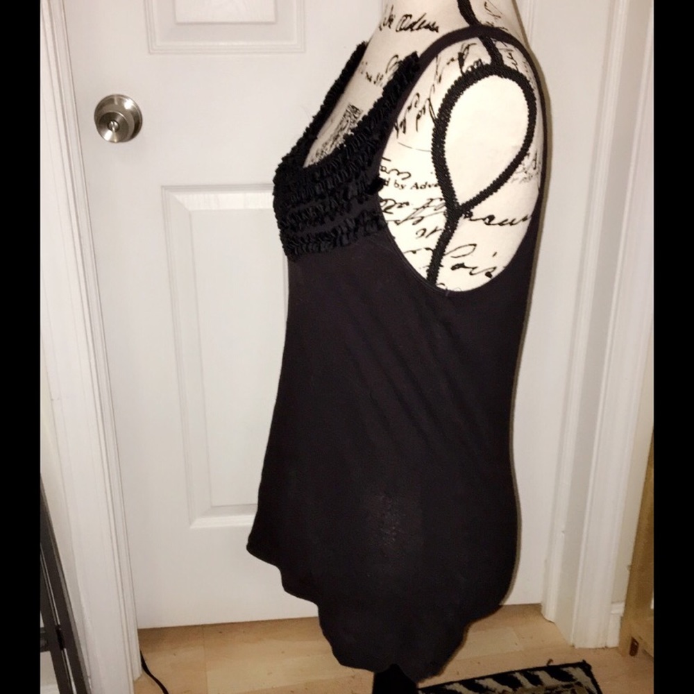 Black Ruffled Tank - Picture 4 of 4